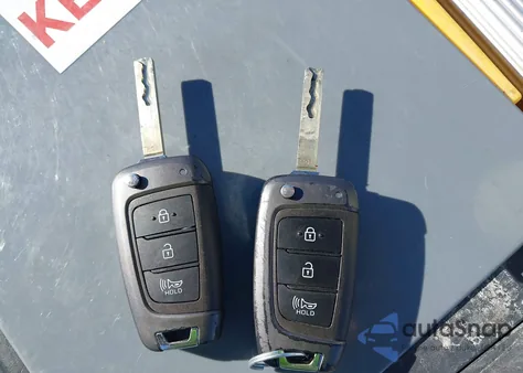 2021 Hyundai Santa Fe Se z USA, uszkodzony, nr VIN 5NMS1DAJ2MH366391